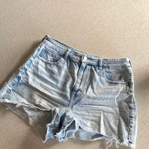 American Eagle High Waisted Slightly Distressed Shorts size 12
